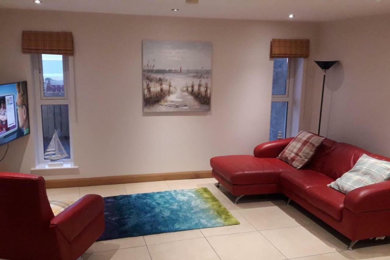 Marine Beach Escape Castlerock Beside Beach Golf Course And Pub Экстерьер фото